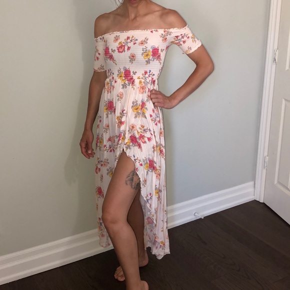 Forever 21 Dresses & Skirts - Floral Off the Shoulder Dress with Front Slit